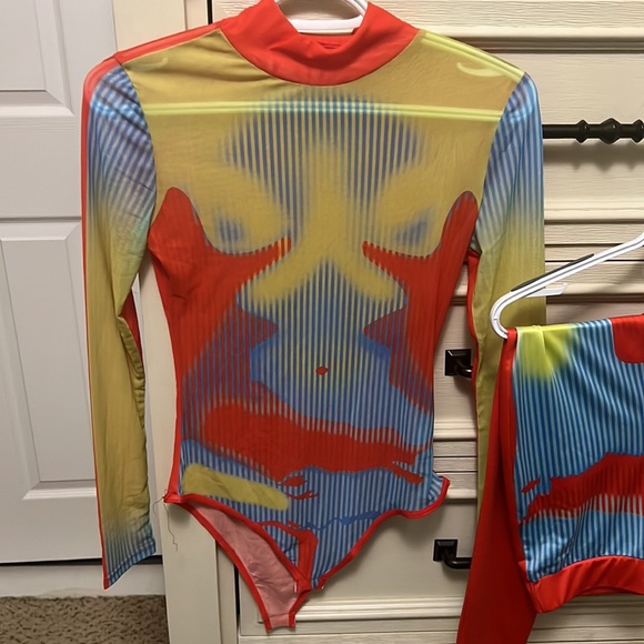 Set sheer top body suit with pants never worn - Picture 2 of 4
